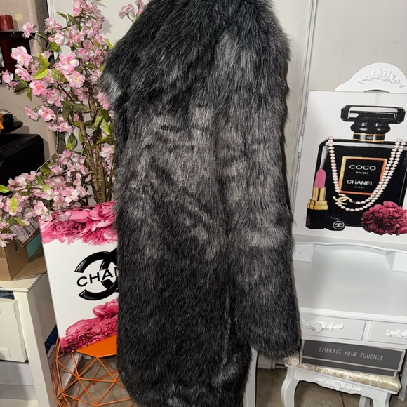 Boy and girl long coat size large - Picture 3 of 5